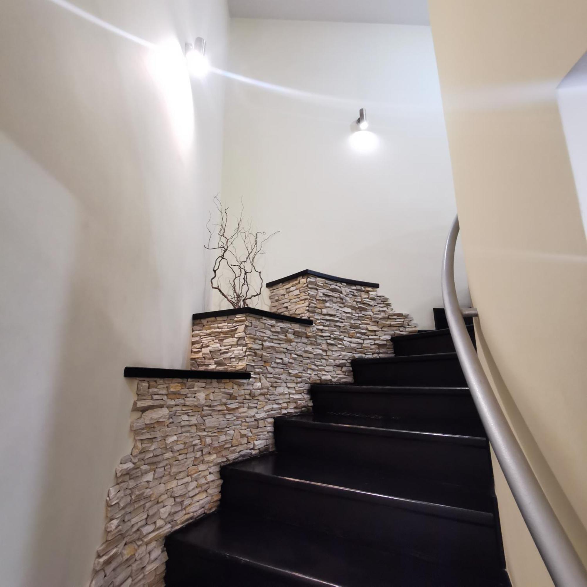 Big Apartment In Rivne Center Экстерьер фото