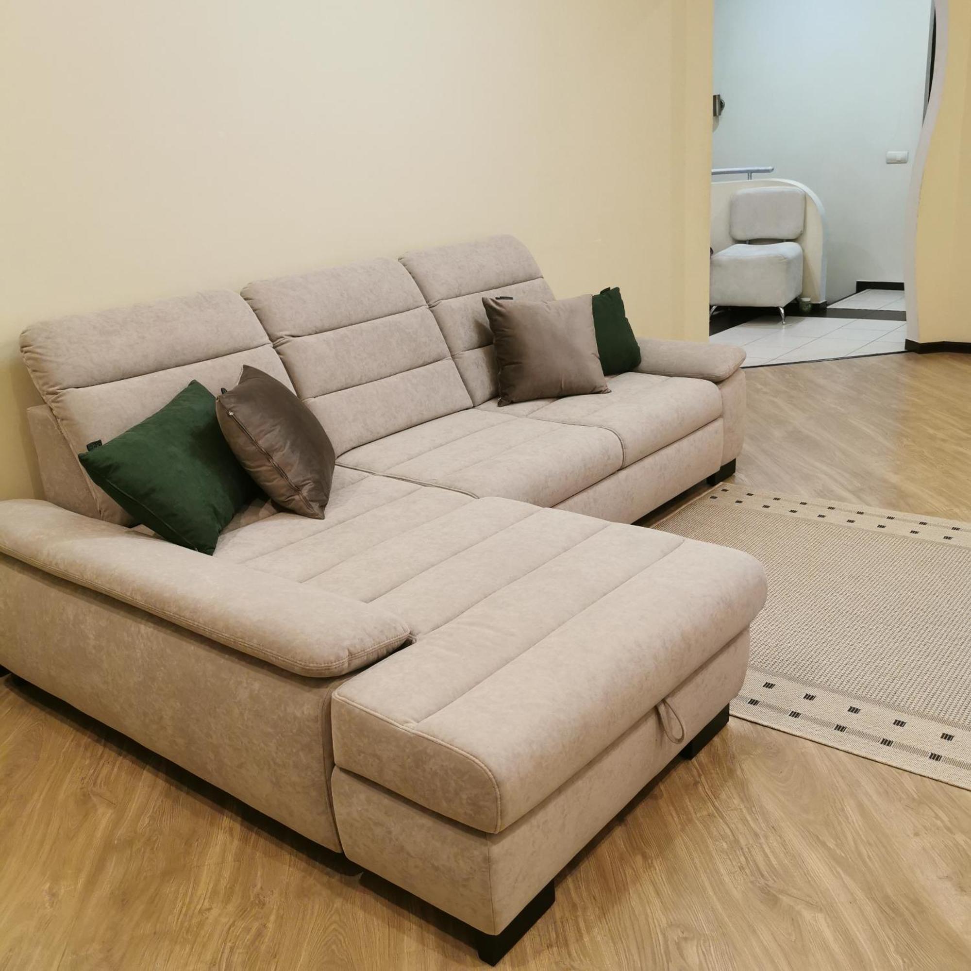 Big Apartment In Rivne Center Экстерьер фото